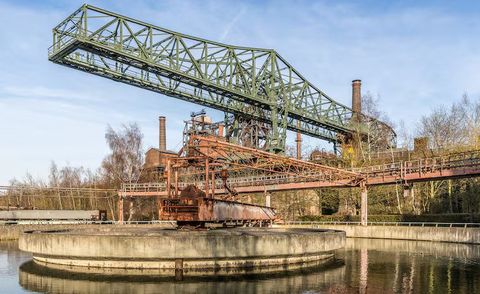 Overhead Bridge Cranes Guide: Structure, Components, and Industrial Applications