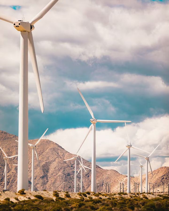 Wave Energy Turbines Guide – Types, Installation, Operation, and Trends in Renewable Ocean Power